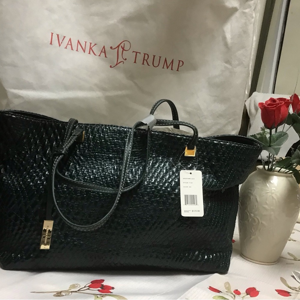 Authentic Ivanka Trump Green woven leather purse. Gorgeous bag